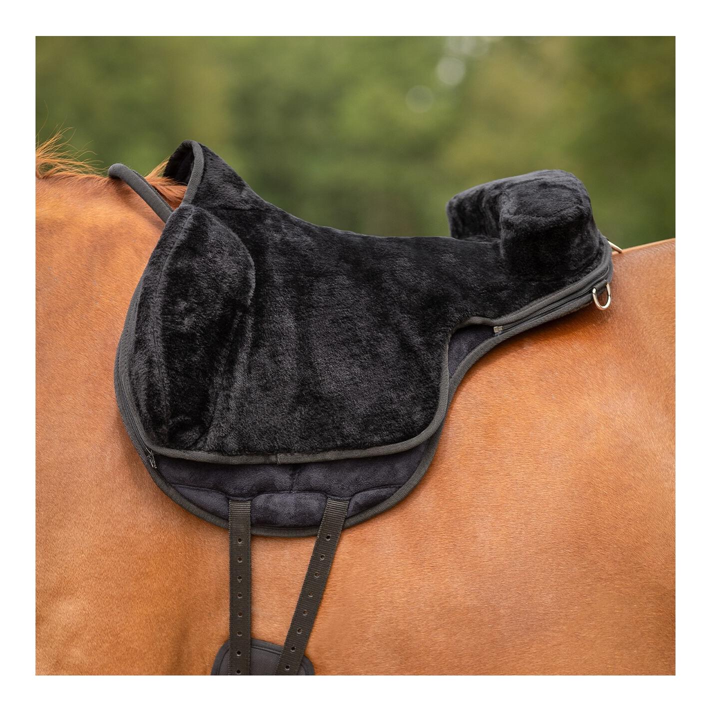 QHP Bareback Pad Super Soft – Tapis de monte à cru avec fourrure synthétique & surface antidérapante