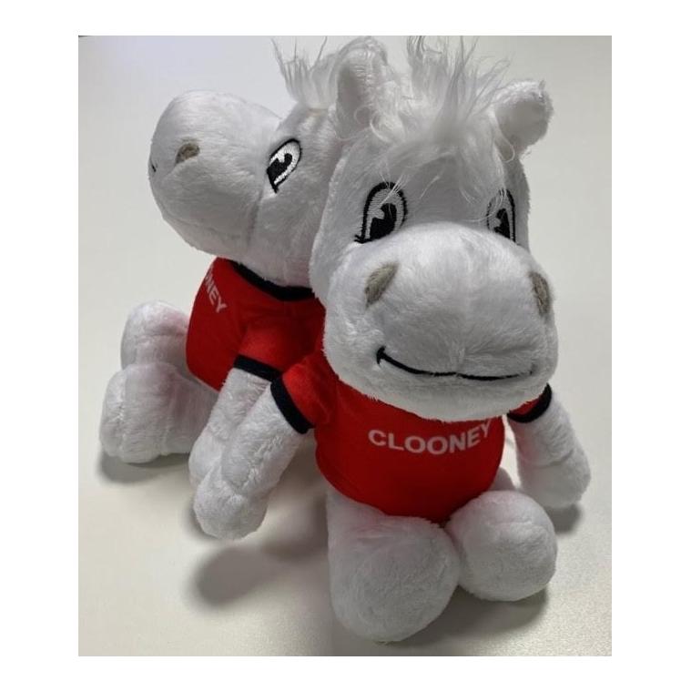 Maskottchen Clooney Spitzenpferd von Martin Fuchs als Plüschtier