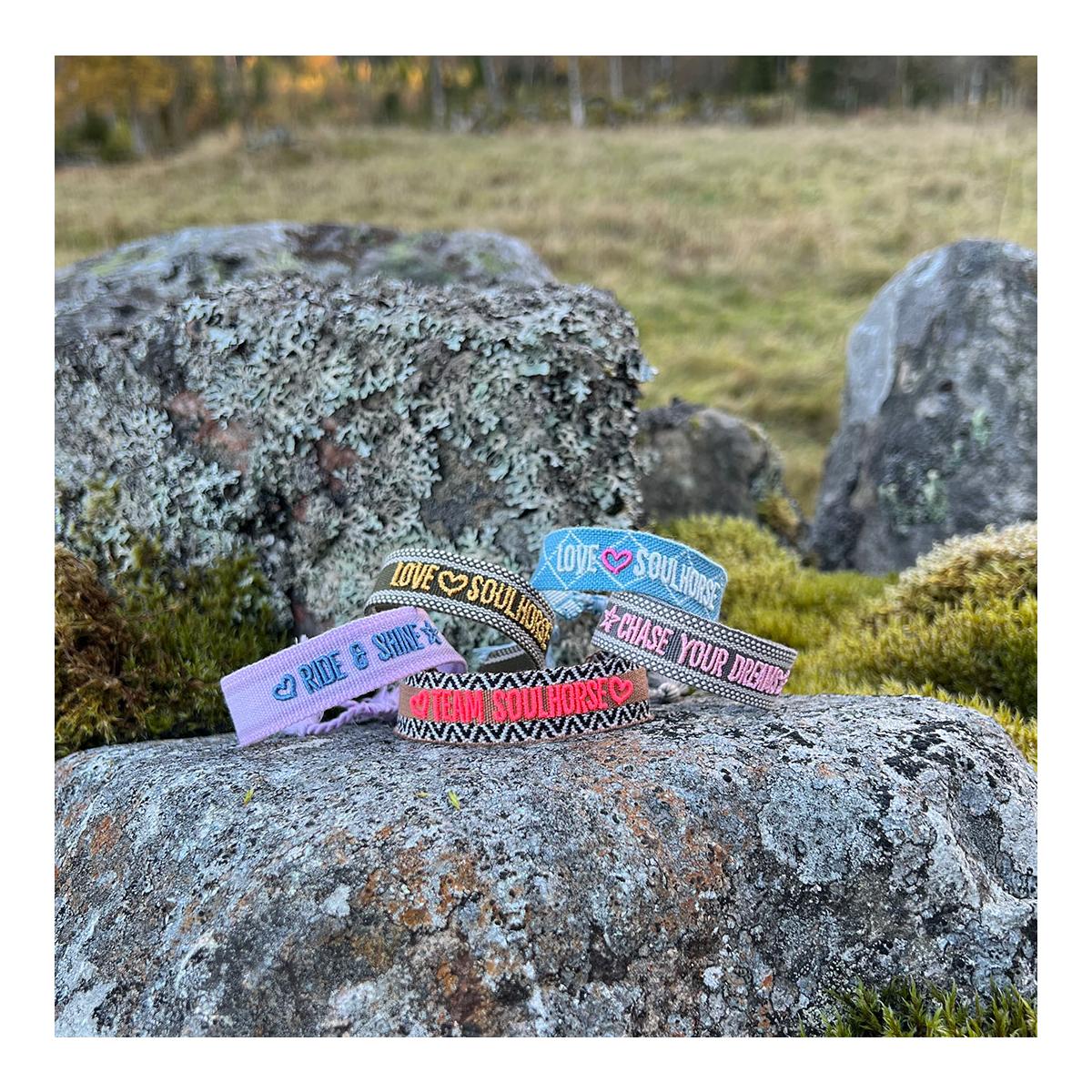 Soulhorse Stoffarmband "Love Soulhorse"