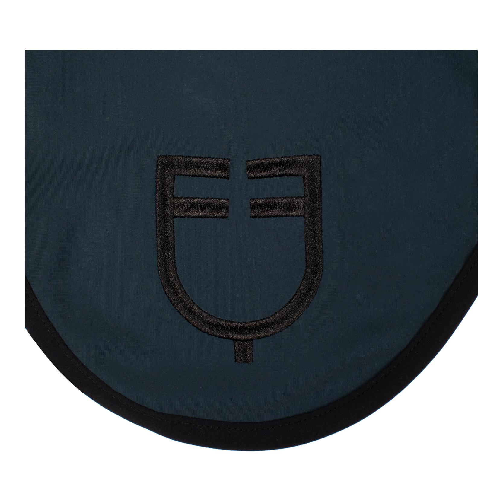 Equestro Ohrengarn Black Line Logo