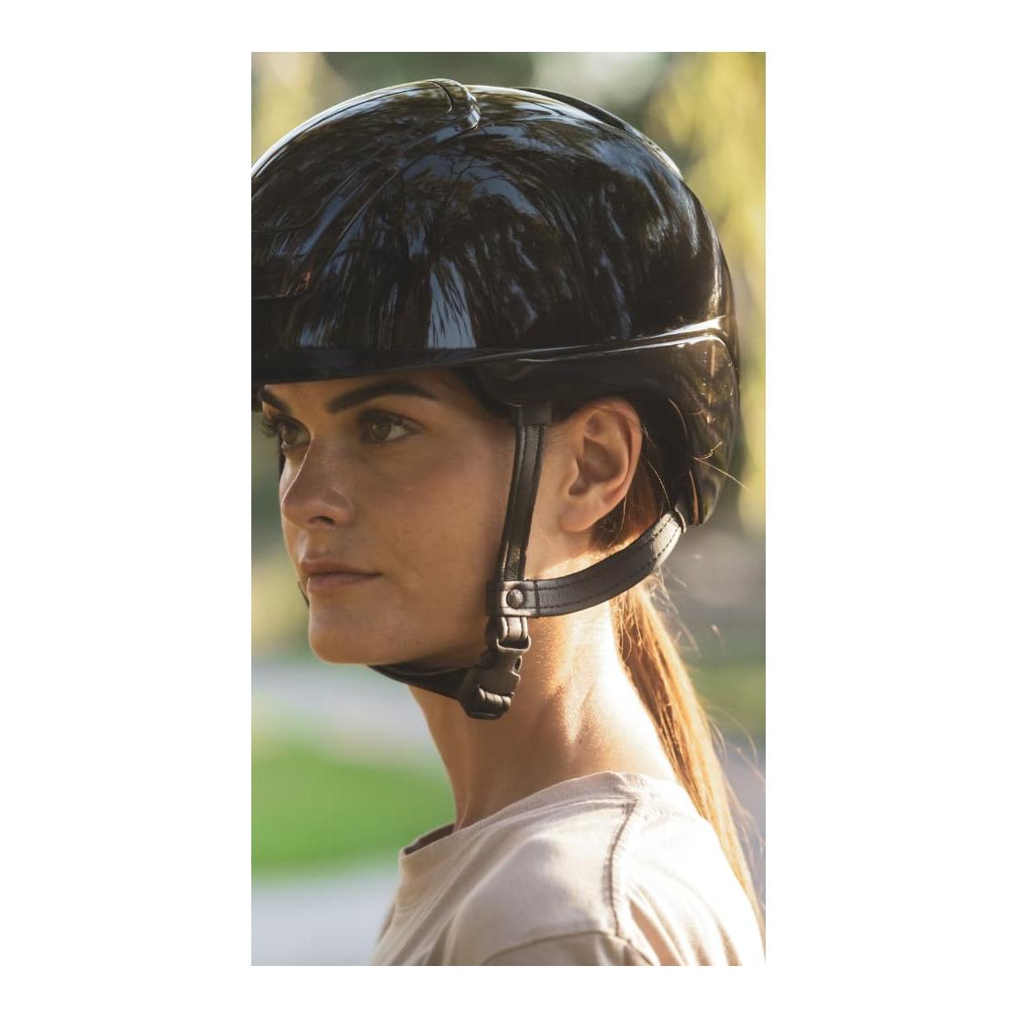 KASK Reithelm Nemesi Shine - schwarzer Kinnriemen