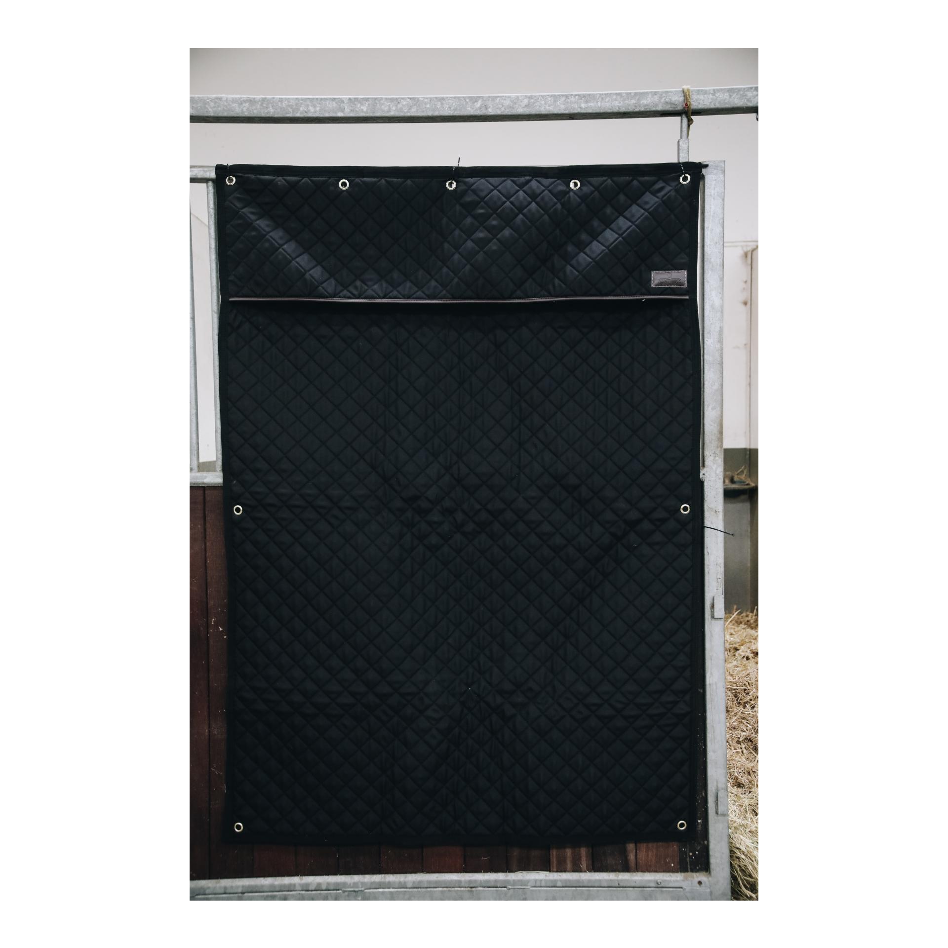 Kentucky Boxentürvohang "stable curtain"