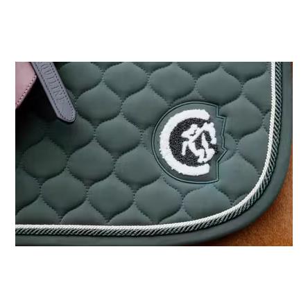 Kentucky Schabracke onion quilt 3D logo Springen