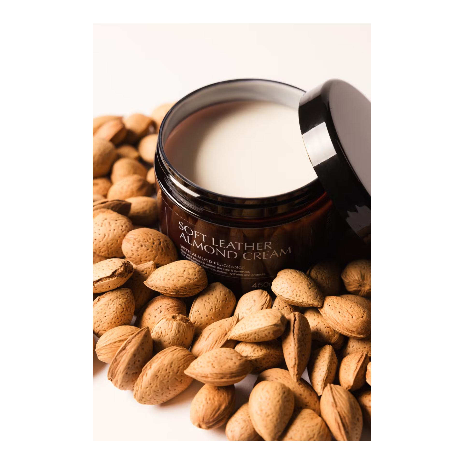 Grooming Deluxe Soft Leather cream Almond