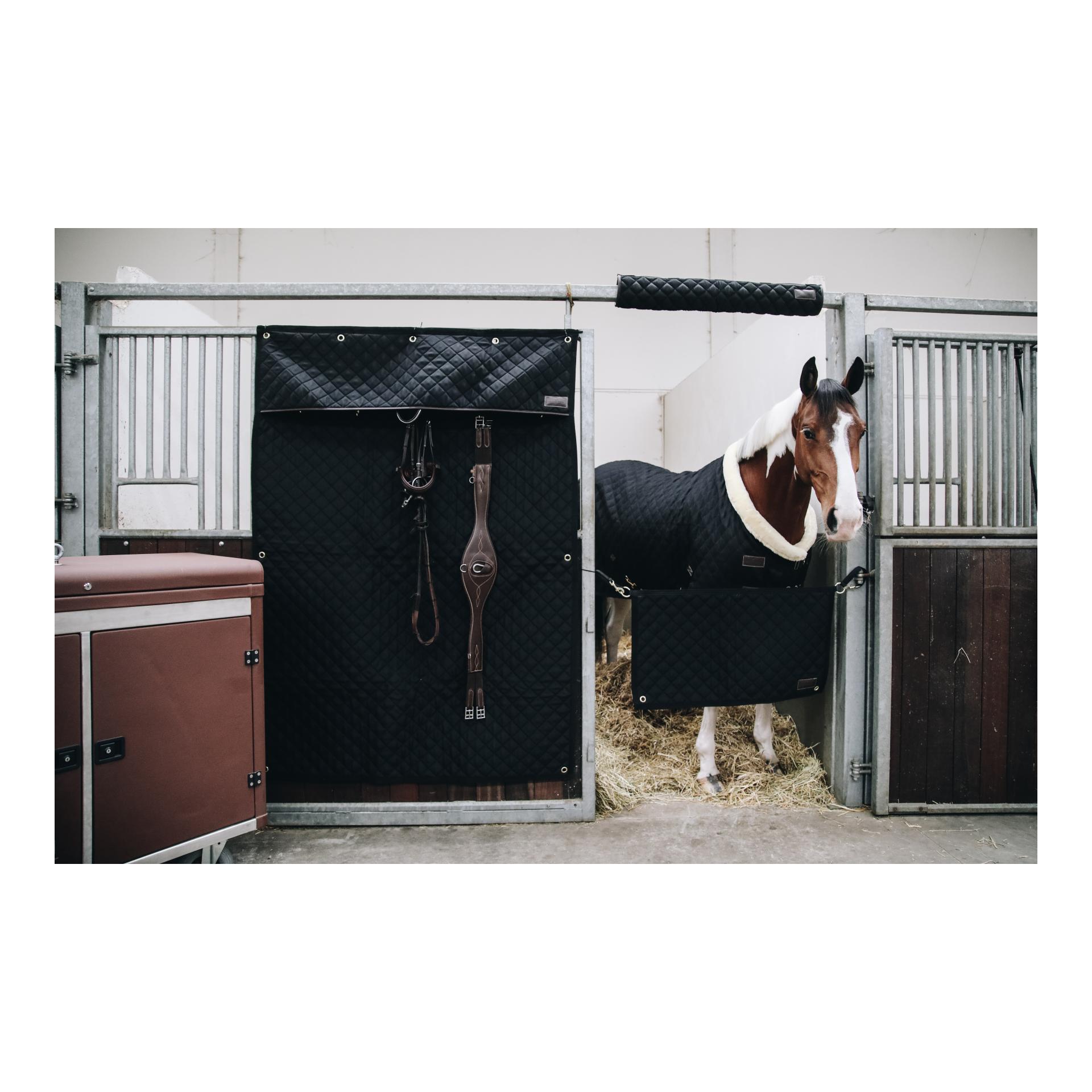 Kentucky Boxentürvohang "stable curtain"
