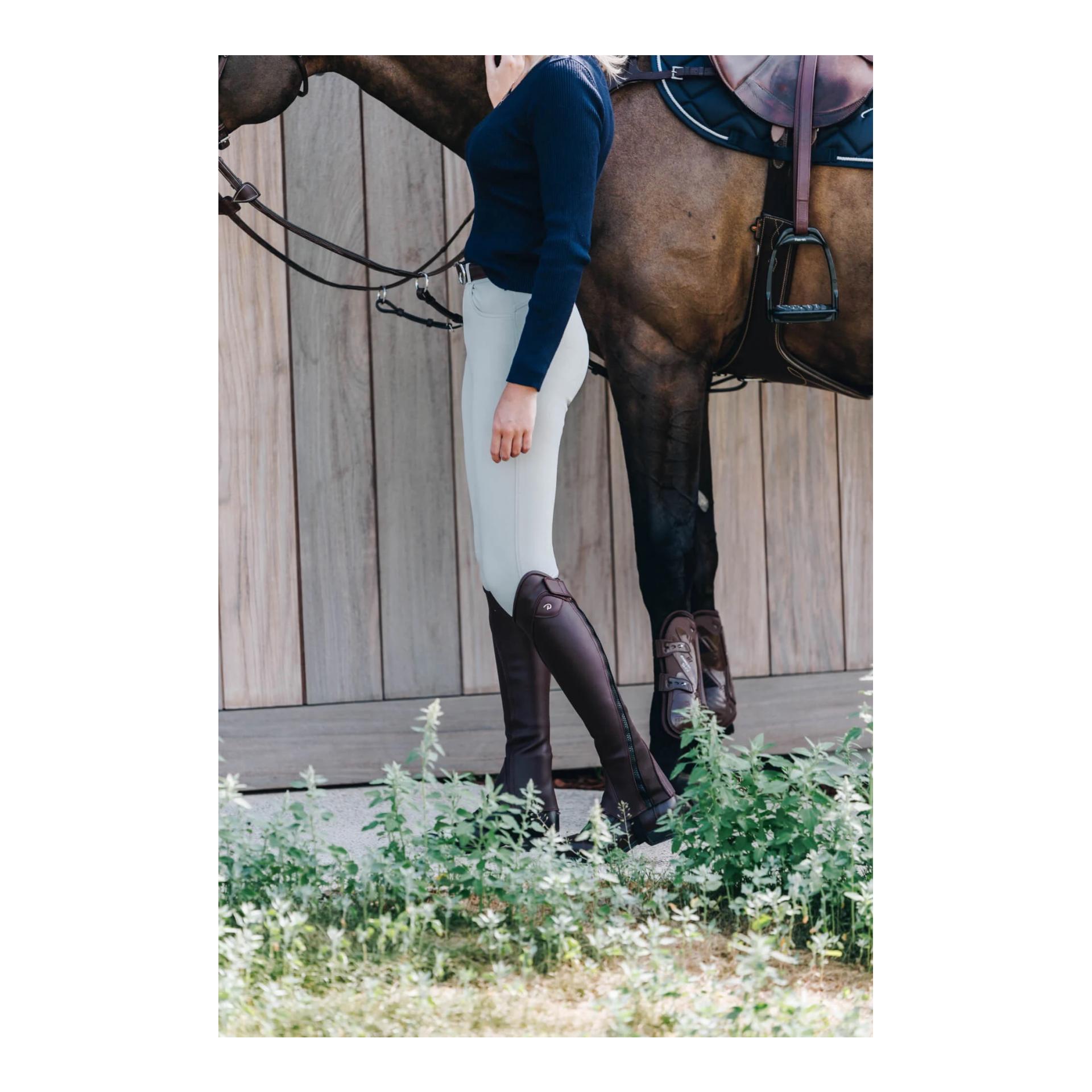 Dy'on Chaps Comfort Classic Standard