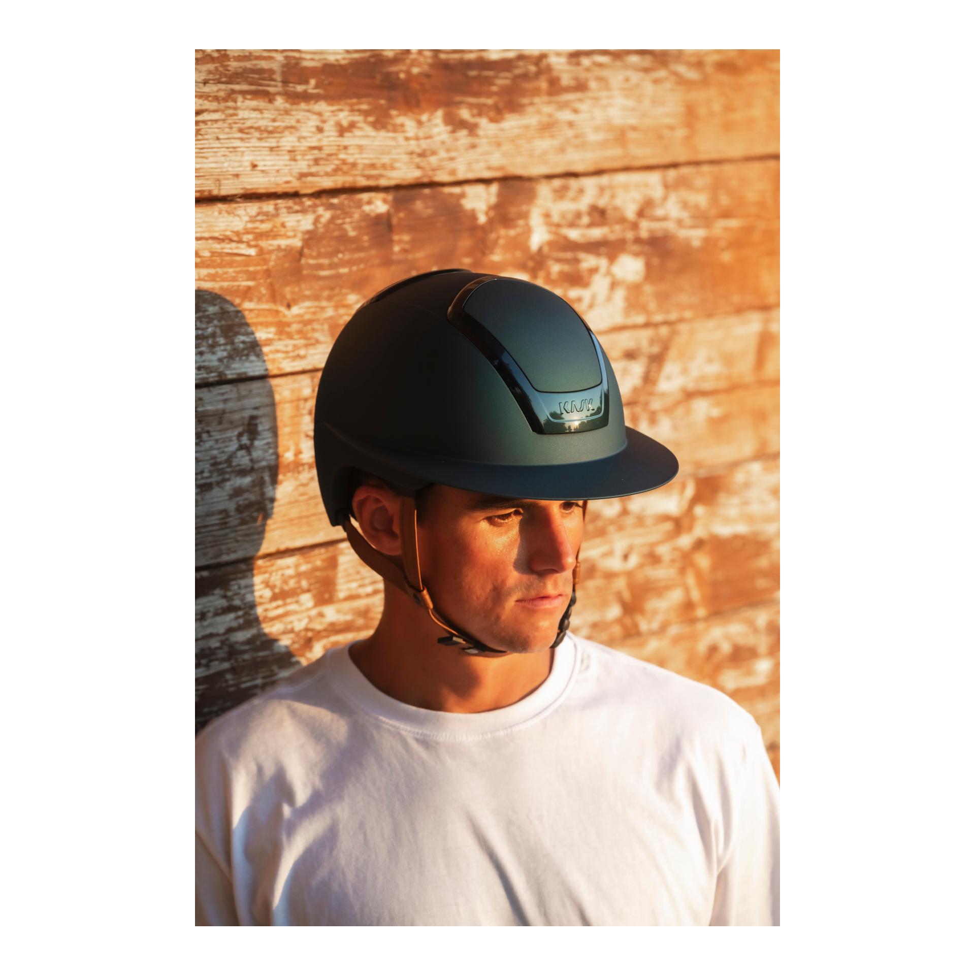 KASK Reithelm Nemesi Metal WP - brauner Kinnriemen
