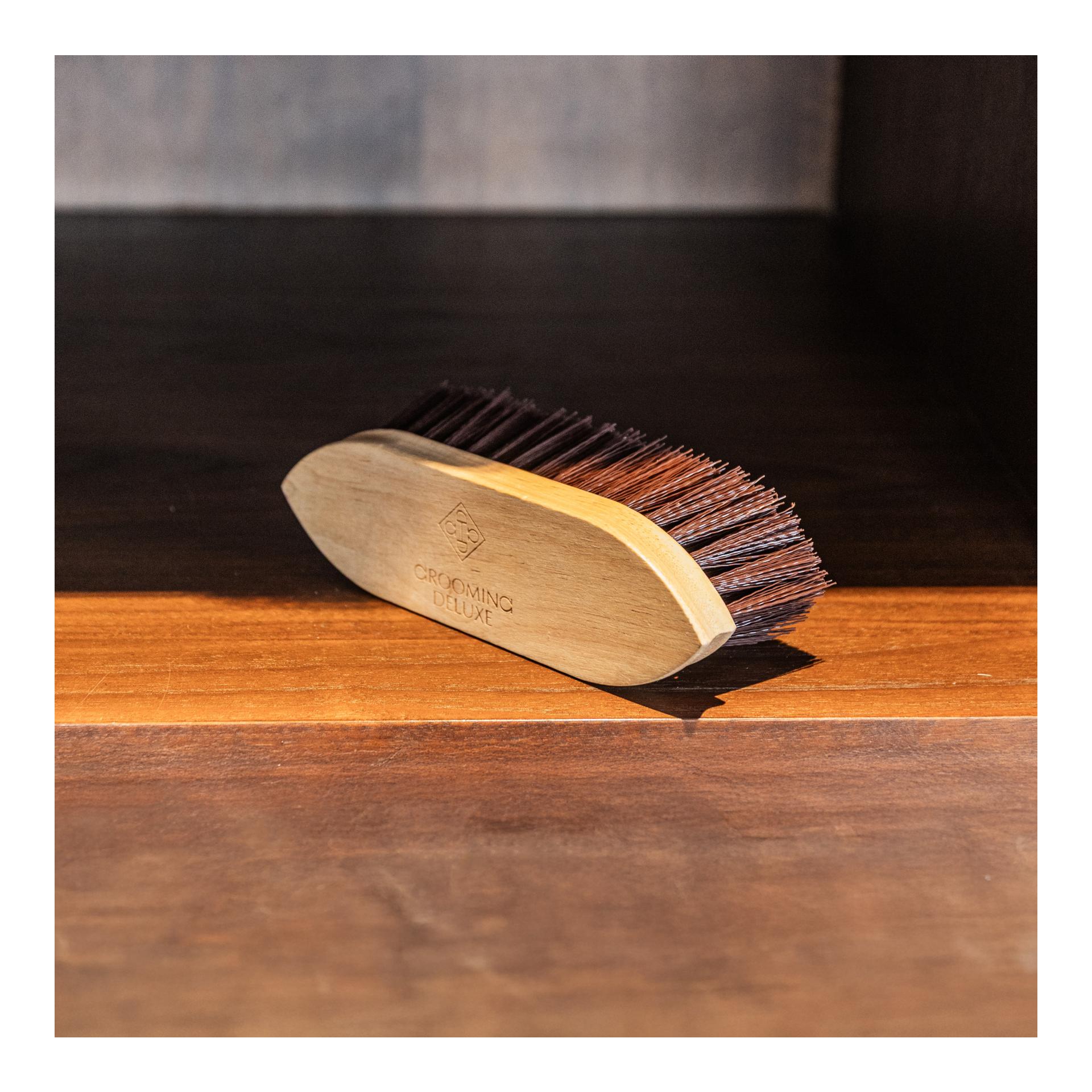 Grooming Deluxe Brosse classique en bois – courte dure